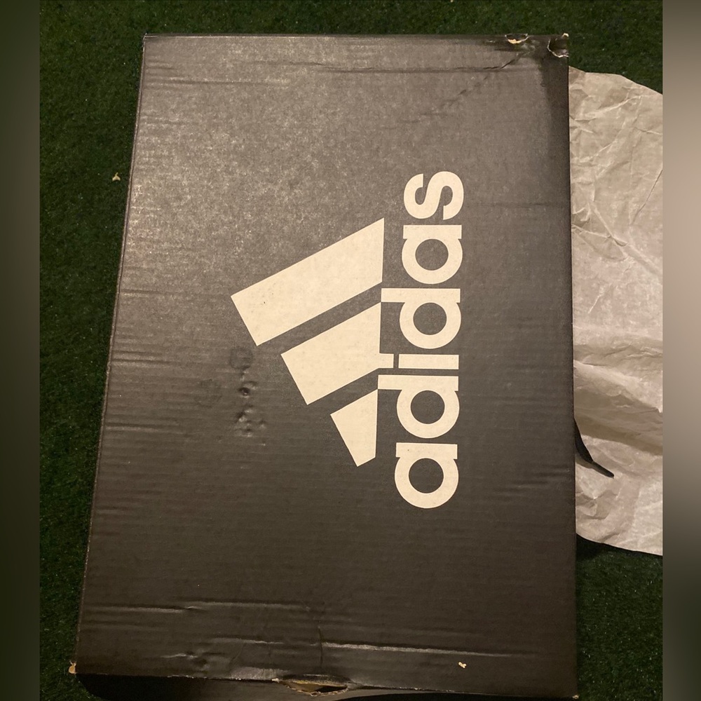Adidas - Picture 5 of 7